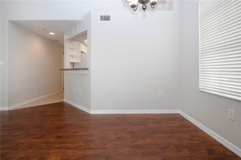 Condo in Bradenton, Florida, 2 bedrooms  № 1914221 - photo 14