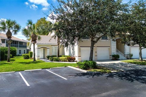 Condo in Bradenton, Florida, 2 bedrooms  № 1914221 - photo 6