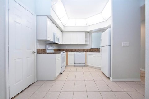 Condo in Bradenton, Florida, 2 bedrooms  № 1914221 - photo 21