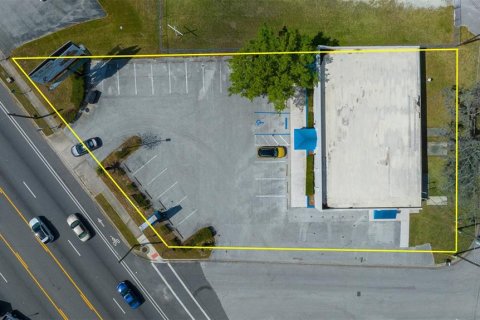Immobilier commercial à louer à Belleview, Floride: 371.61 m2 № 2104135 - photo 11