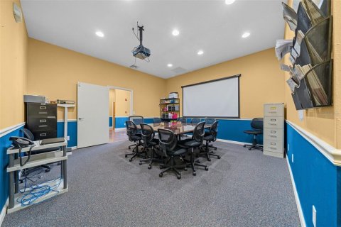 Immobilier commercial à louer à Belleview, Floride: 371.61 m2 № 2104135 - photo 5