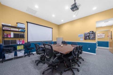 Immobilier commercial à louer à Belleview, Floride: 371.61 m2 № 2104135 - photo 4