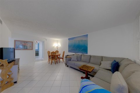 Copropriété à louer à Saint Petersburg, Floride: 1 chambre, 85.93 m2 № 2425996 - photo 4