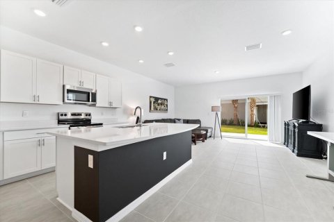 Townhouse in Sarasota, Florida 3 bedrooms, 144.46 sq.m. № 1838898 - photo 19