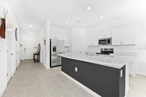 Townhouse in Sarasota, Florida 3 bedrooms, 144.46 sq.m. № 1838898 - photo 10
