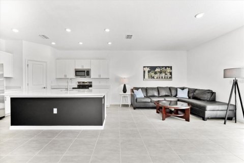 Townhouse in Sarasota, Florida 3 bedrooms, 144.46 sq.m. № 1838898 - photo 17