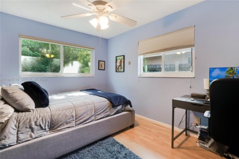 Villa ou maison à vendre à Miami, Floride: 4 chambres, 212.75 m2 № 2004589 - photo 11