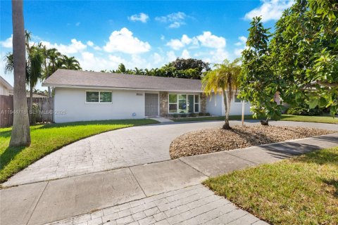 Villa ou maison à Miami, Floride 4 chambres, 212.75 m2 № 2004589