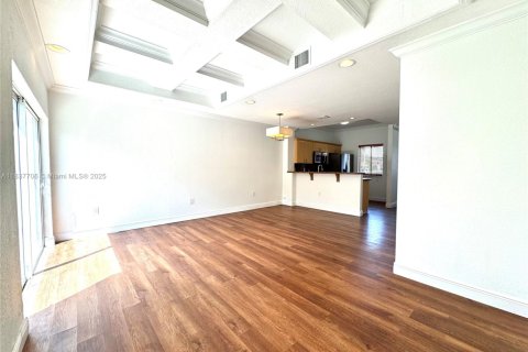 Купить таунхаус в Норт-Майами, Флорида 2 спальни, 107.95м2, № 1958349 - фото 27