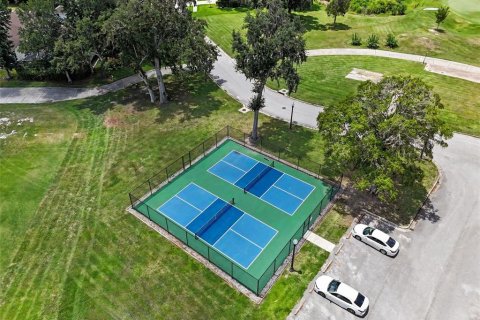 House in Brooksville, Florida 4 bedrooms, 171.96 sq.m. № 2151658 - photo 9