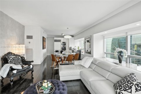 Купить кондоминиум в Майами, Флорида 2 спальни, 162.3м2, № 2014677 - фото 6