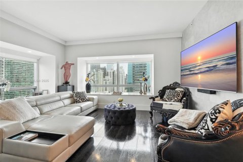 Купить кондоминиум в Майами, Флорида 2 спальни, 162.3м2, № 2014677 - фото 2