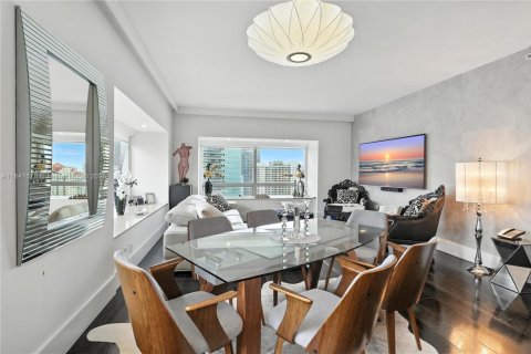 Купить кондоминиум в Майами, Флорида 2 спальни, 162.3м2, № 2014677 - фото 10