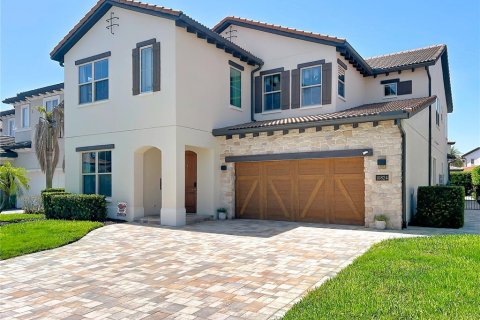 House in Orlando, Florida 6 bedrooms, 407.38 sq.m. № 2236883