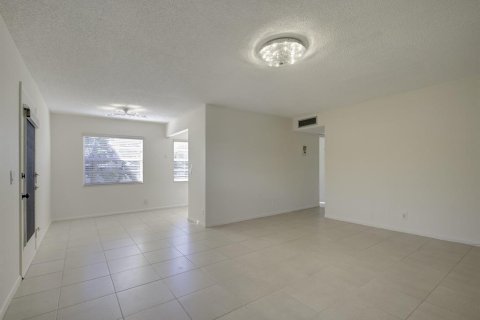 Copropriété à vendre à Delray Beach, Floride: 2 chambres, 84.54 m2 № 2147069 - photo 8