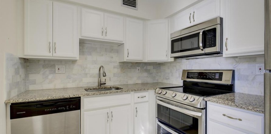 Condo à Delray Beach, Floride, 2 chambres  № 2147069