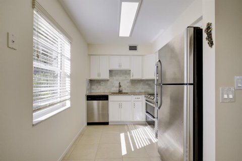 Copropriété à vendre à Delray Beach, Floride: 2 chambres, 84.54 m2 № 2147069 - photo 2
