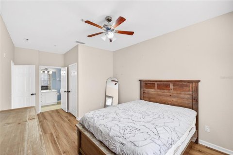 Condo in Orlando, Florida, 3 bedrooms  № 2095544 - photo 16