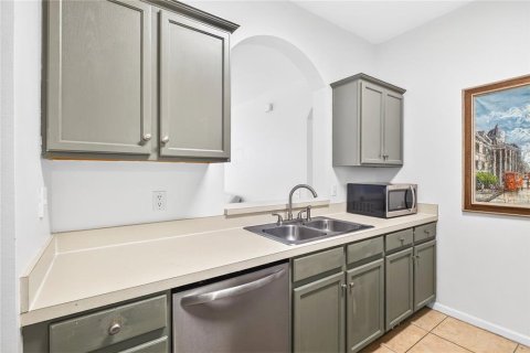 Condo in Orlando, Florida, 3 bedrooms  № 2095544 - photo 11