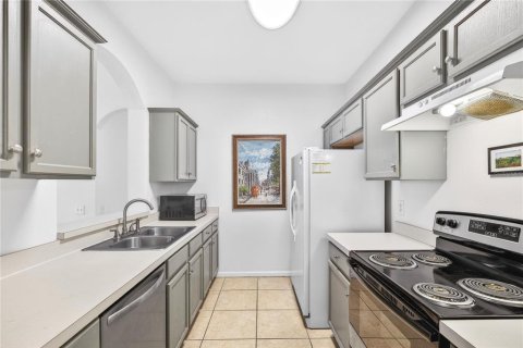 Condo in Orlando, Florida, 3 bedrooms  № 2095544 - photo 12