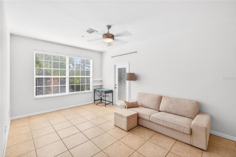 Condo in Orlando, Florida, 3 bedrooms  № 2095544 - photo 8
