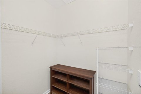 Condo in Orlando, Florida, 3 bedrooms  № 2095544 - photo 18