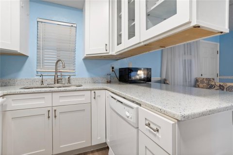 Купить кондоминиум в Дейтона-Бич, Флорида 4 комнаты, 87.89м2, № 1517060 - фото 12