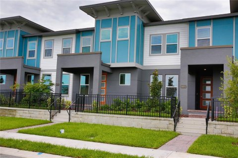 Touwnhouse à vendre à Orlando, Floride: 4 chambres, 183.02 m2 № 1545700 - photo 1