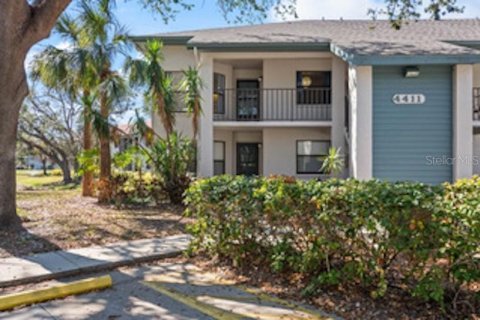 Condo in Bradenton, Florida, 2 bedrooms  № 1793232 - photo 1