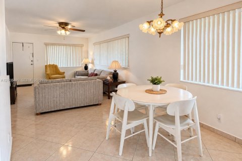 Appartement à louer à Hollywood, Floride: 1 chambre, 60.39 m2 № 2424929 - photo 5