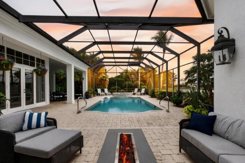 Casa en venta en Vero Beach, Florida, 4 dormitorios, 392.05 m2 № 2181827 - foto 8