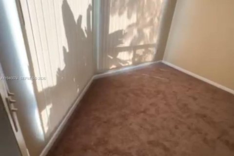 Condo in Orlando, Florida, 1 bedroom  № 2005034 - photo 7