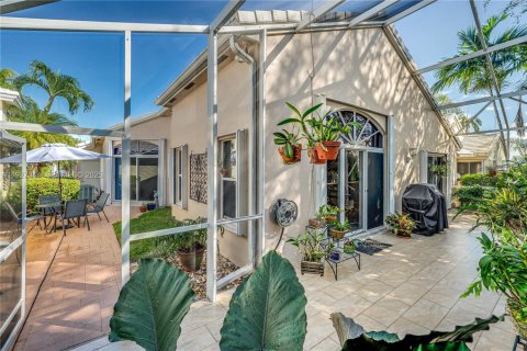 House in Pembroke Pines, Florida 3 bedrooms, 164.16 sq.m. № 1986978 - photo 22