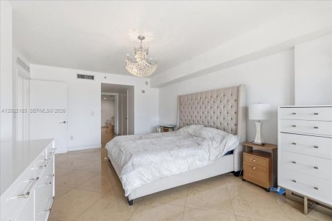 Condominio en venta en Sunny Isles Beach, Florida, 2 dormitorios, 175.21 m2 № 2190602 - foto 20