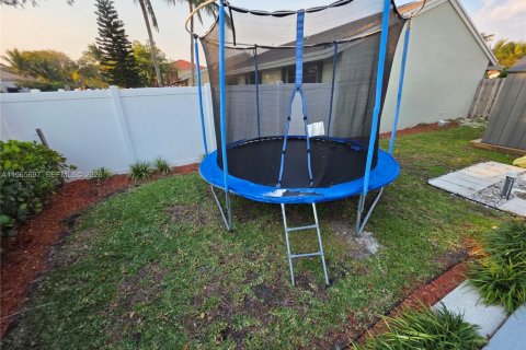 Купить виллу или дом в Дейви, Флорида 3 спальни, 112.32м2, № 2027357 - фото 21