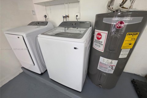 Купить виллу или дом в Дейви, Флорида 3 спальни, 112.32м2, № 2027357 - фото 23