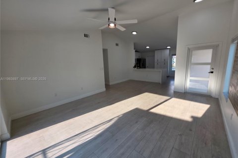 Купить виллу или дом в Дейви, Флорида 3 спальни, 112.32м2, № 2027357 - фото 4