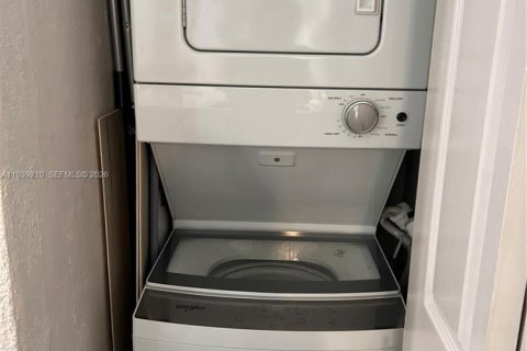 Copropriété à louer à Miami, Floride: 1 chambre, 57.32 m2 № 1996611 - photo 26