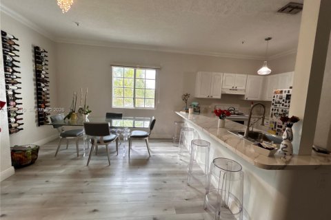 Copropriété à louer à Miami, Floride: 1 chambre, 57.32 m2 № 1996611 - photo 6