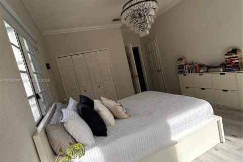 Copropriété à louer à Miami, Floride: 1 chambre, 57.32 m2 № 1996611 - photo 18