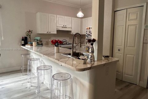 Copropriété à louer à Miami, Floride: 1 chambre, 57.32 m2 № 1996611 - photo 27