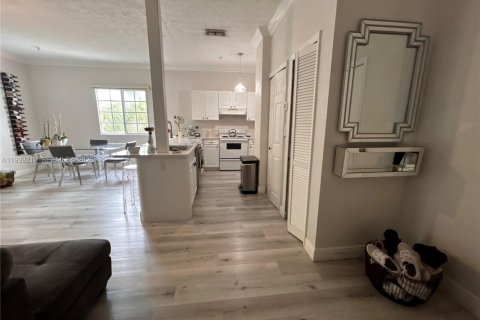 Copropriété à louer à Miami, Floride: 1 chambre, 57.32 m2 № 1996611 - photo 5