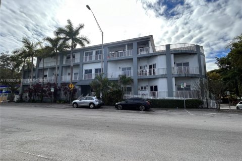 Copropriété à louer à Miami, Floride: 1 chambre, 57.32 m2 № 1996611 - photo 25