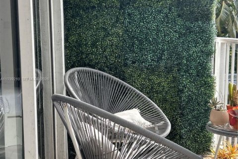 Copropriété à louer à Miami, Floride: 1 chambre, 57.32 m2 № 1996611 - photo 23