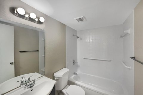 Купить кондоминиум в Киссимми, Флорида 3 комнаты, 90.12м2, № 1508163 - фото 15