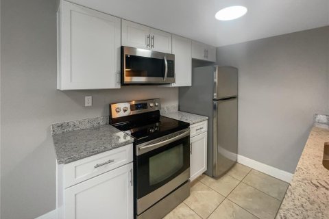 Купить кондоминиум в Киссимми, Флорида 3 комнаты, 90.12м2, № 1508163 - фото 13