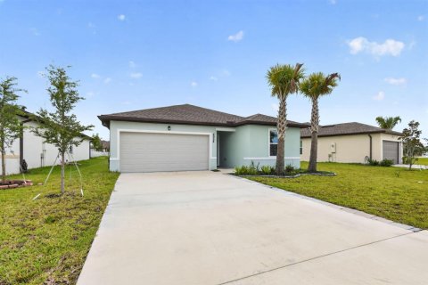 Casa en St. Lucie, Florida 4 dormitorios, 150.78 m2 № 2177218