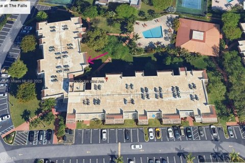 Condominio en alquiler en Miami, Florida, 1 dormitorio, 78.04 m2 № 1953768 - foto 10