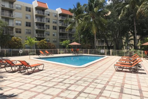 Condominio en alquiler en Miami, Florida, 1 dormitorio, 78.04 m2 № 1953768 - foto 22