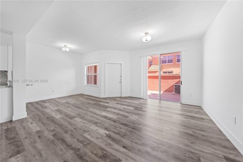 Adosado en alquiler en Doral, Florida, 2 dormitorios, 91.04 m2 № 1996706 - foto 16